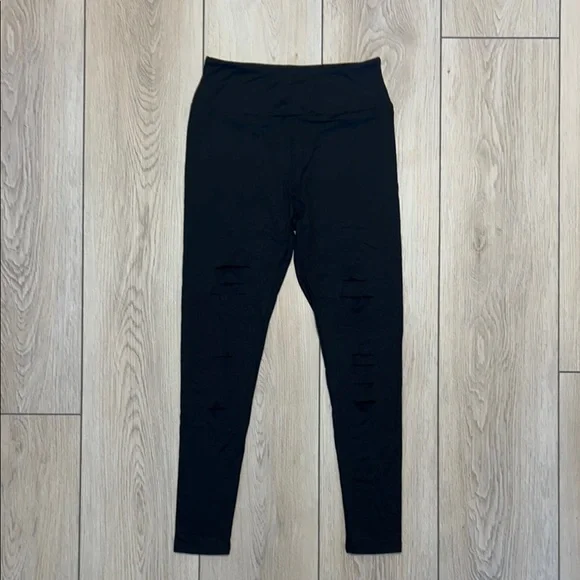 NWOT - Black High-Waisted Leggings - Picture 7 of 12